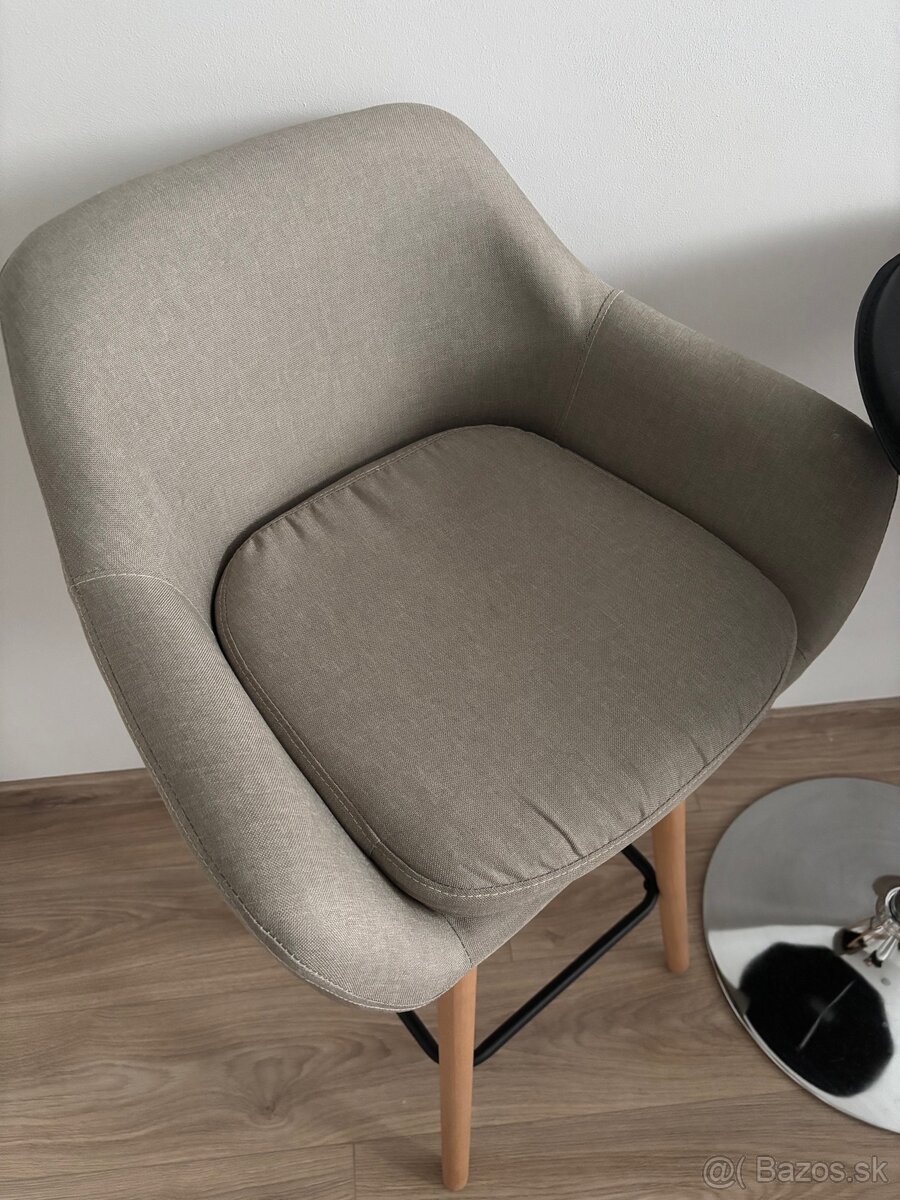 Predám set- barový stolík + 2 stoličky - 3