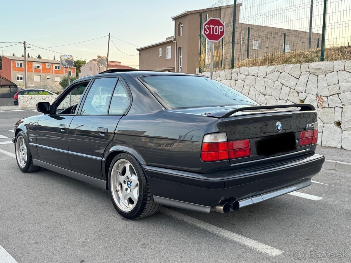 Prodám BMW M5 e34 - 3