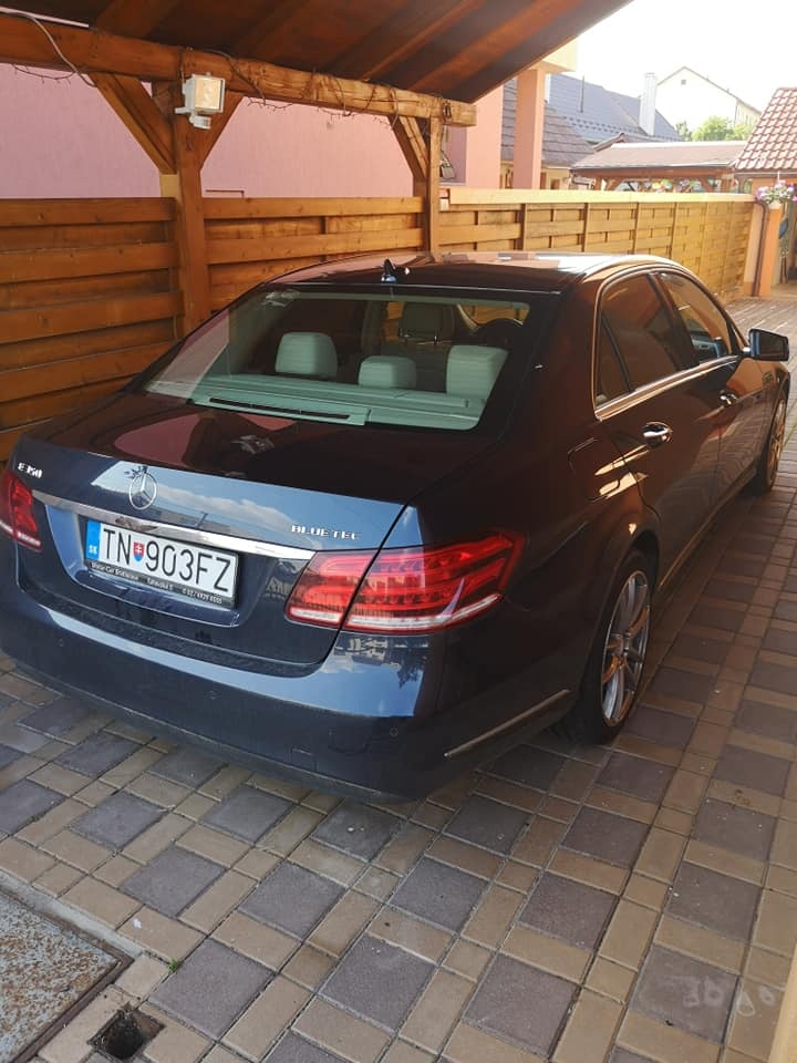 Mercedes-Benz E - 3