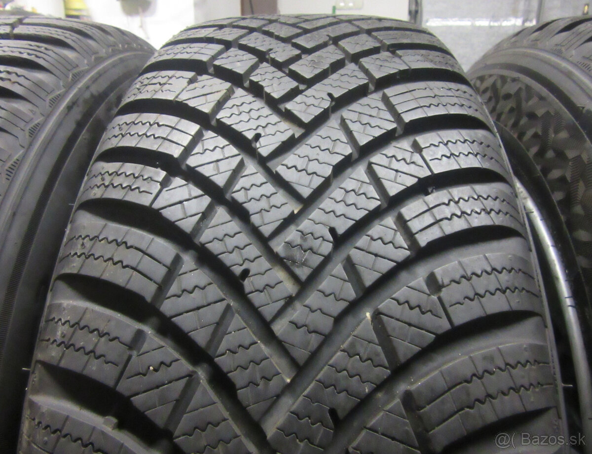 R16 Zimná sada DEZENT rozteč 5x100 205/60R16 HANKOOK - 3