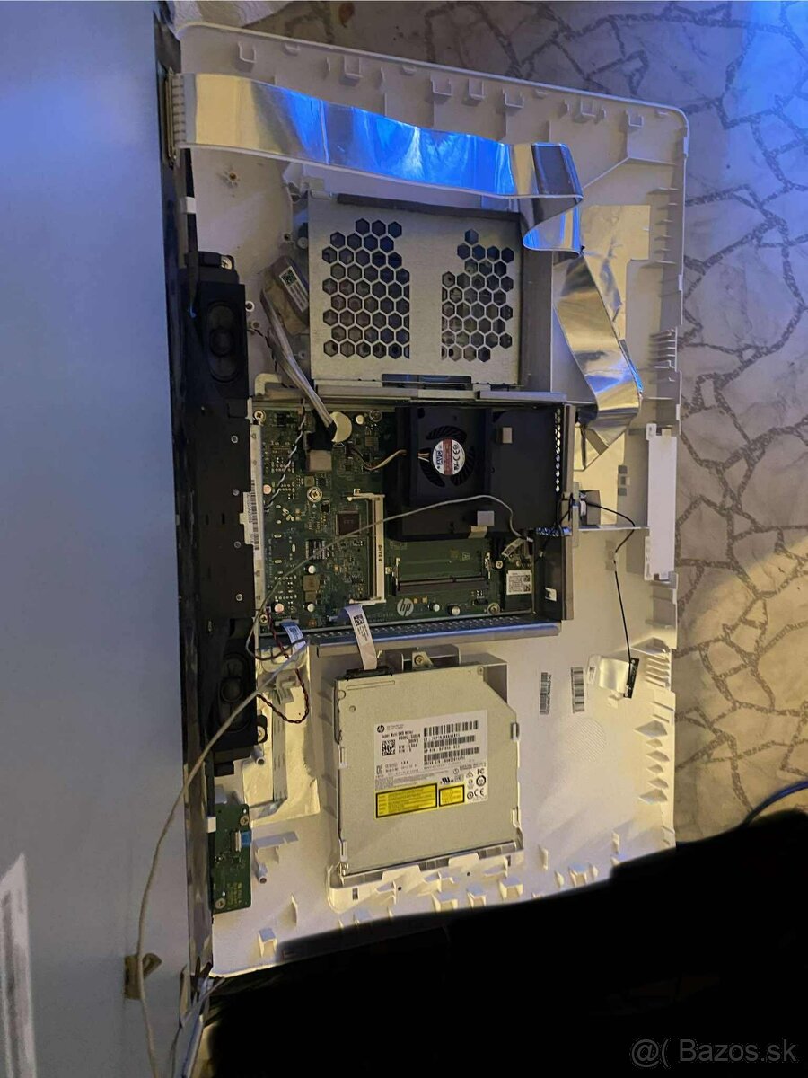 Predám kancelarski pc intel pentium bez ram bez disku bez ad - 3