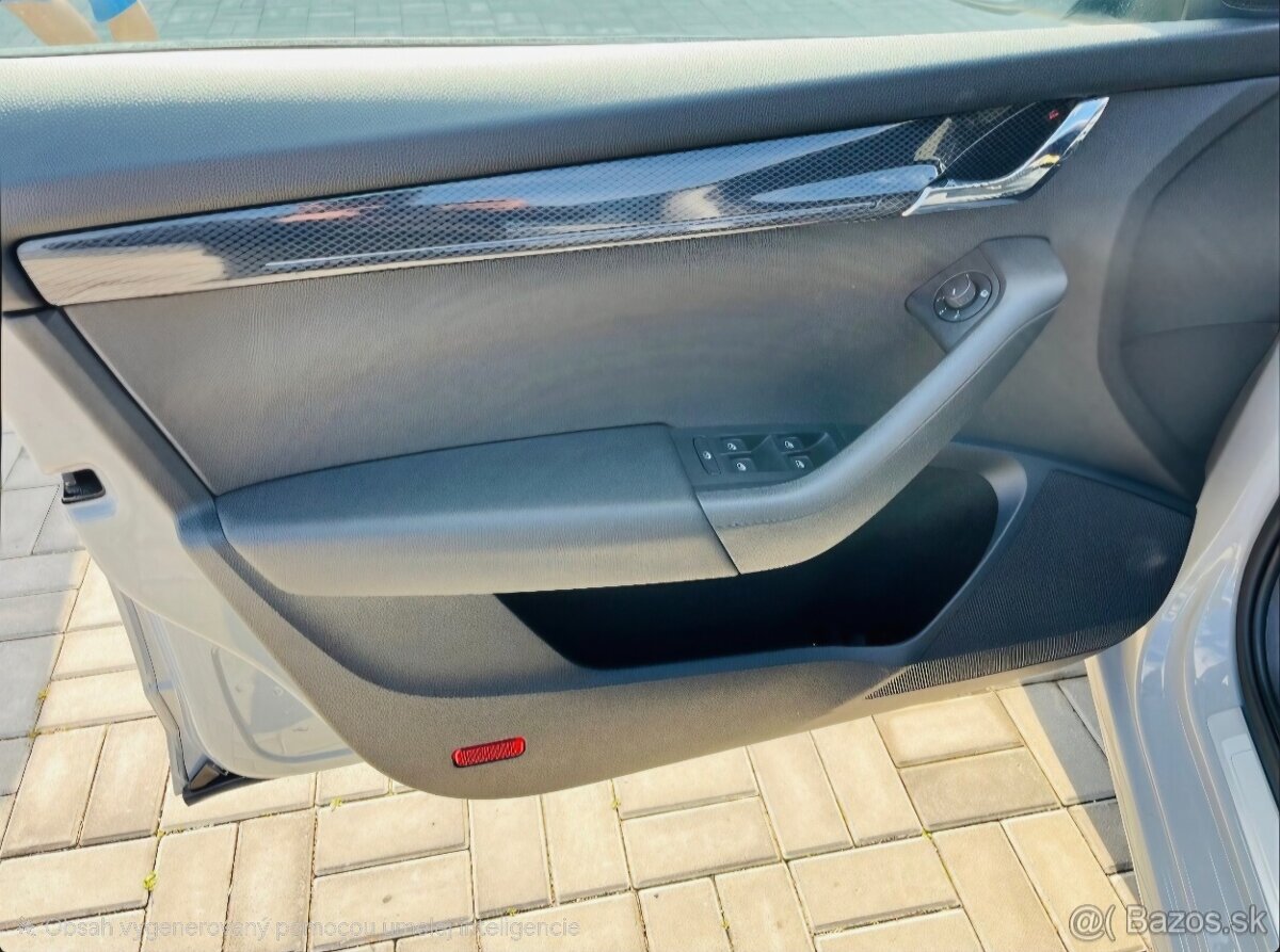 Tspacire dverí Škoda Octavia 3 RS ambilight - 3