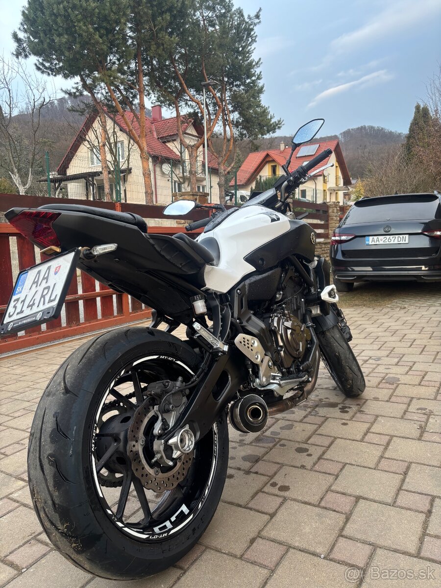 Yamaha Mt07 - 3