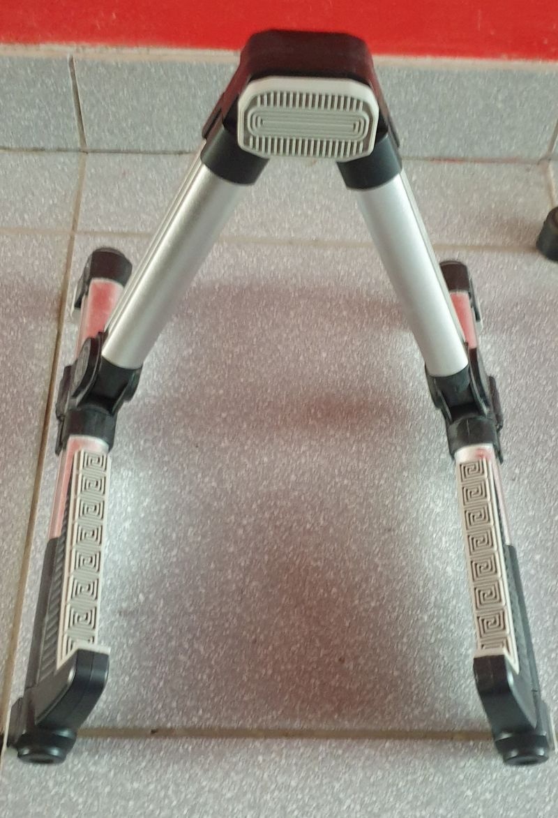 Predam elektricku gitaru - 3