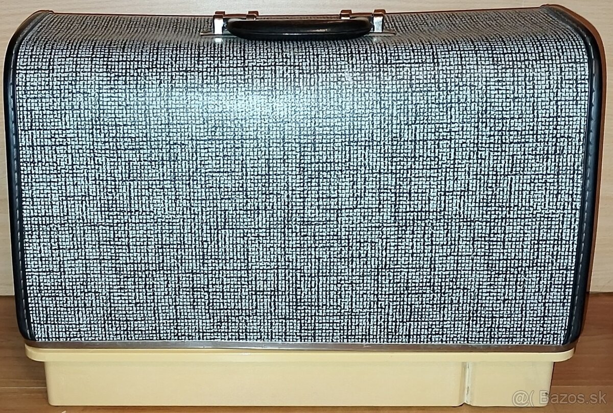 Elektrický šijací stroj Veritas. - 3