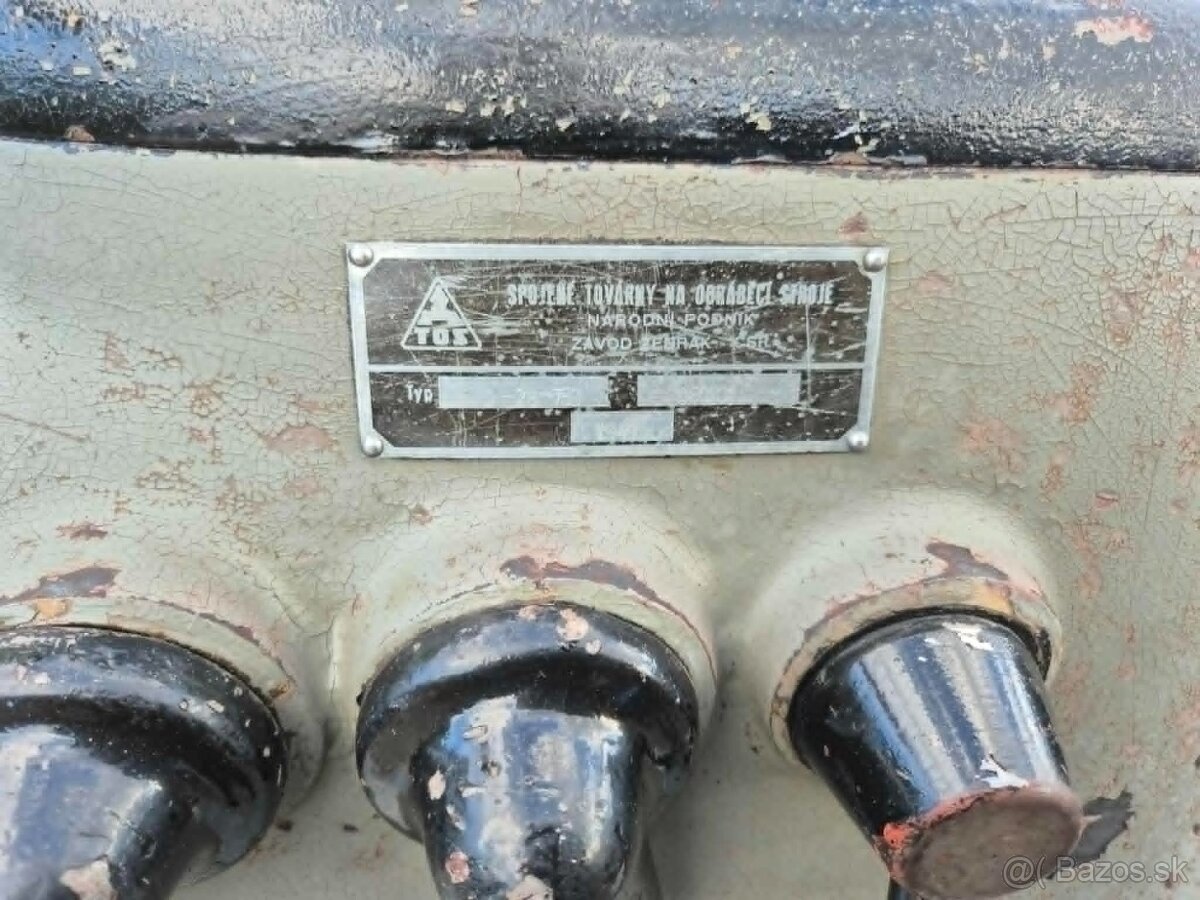 Sústruh TOS Žebrák S-28 - 3