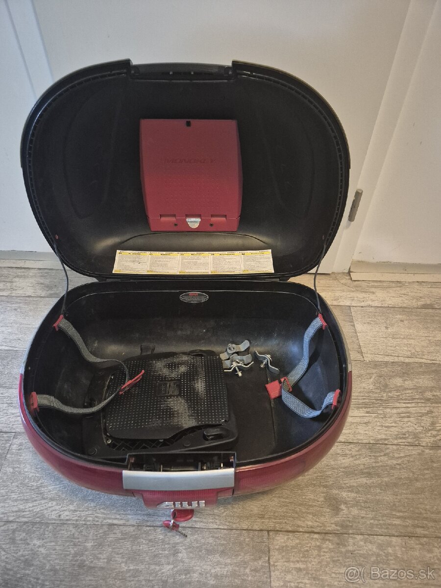 Kufor GIVI MAXIA 2 52l na 2 prilby + držiak - 3