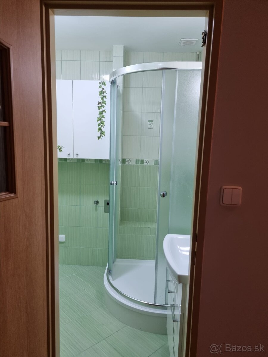 Poprad JUH3, 3 izbovy prerobeny byt - 3