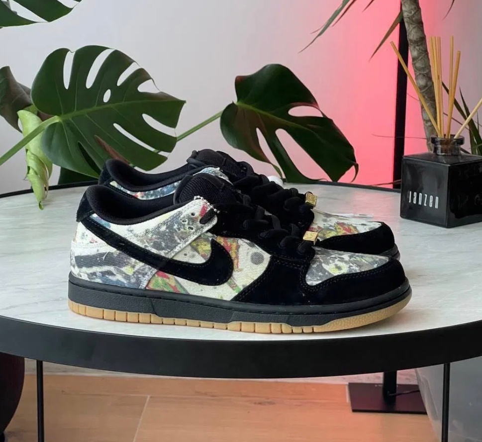 Nike SB Dunk Low x Supreme Rammellzee - 3