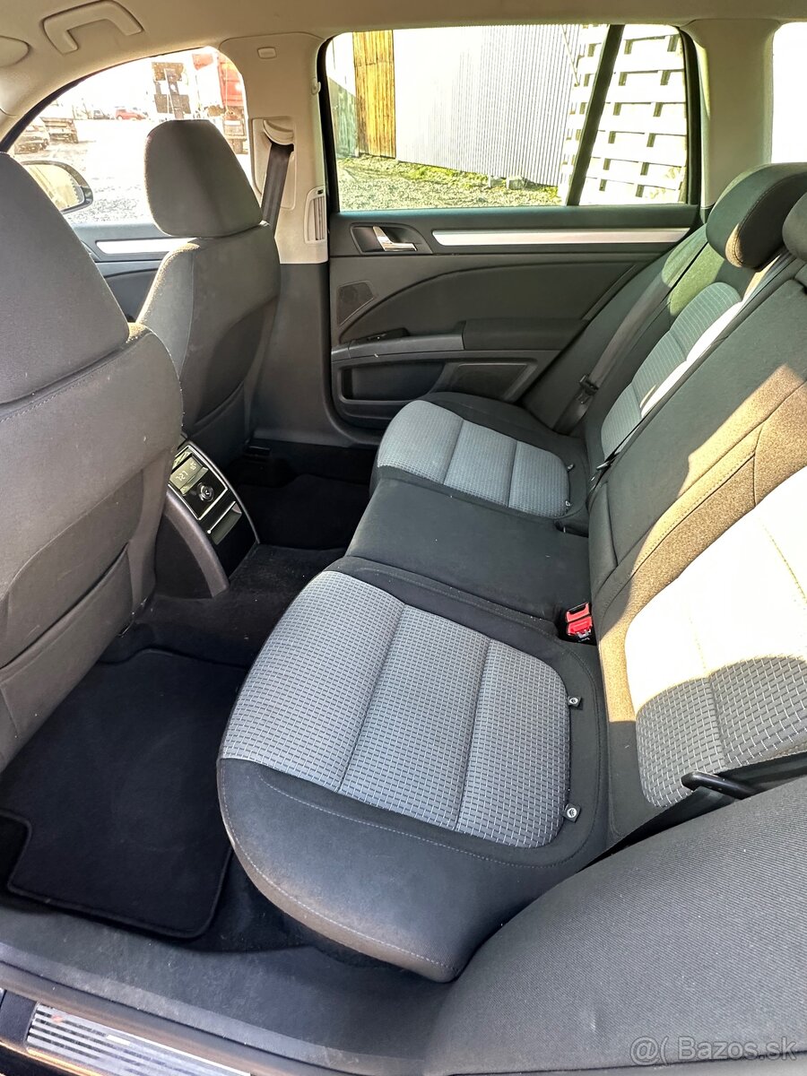 Škoda Superb 2011r 1,6 TDI - 3