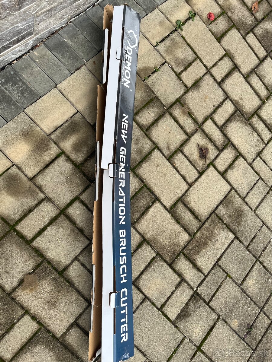 Demon RQ580 Benzínový krovinorez - náhradná tyč - 3