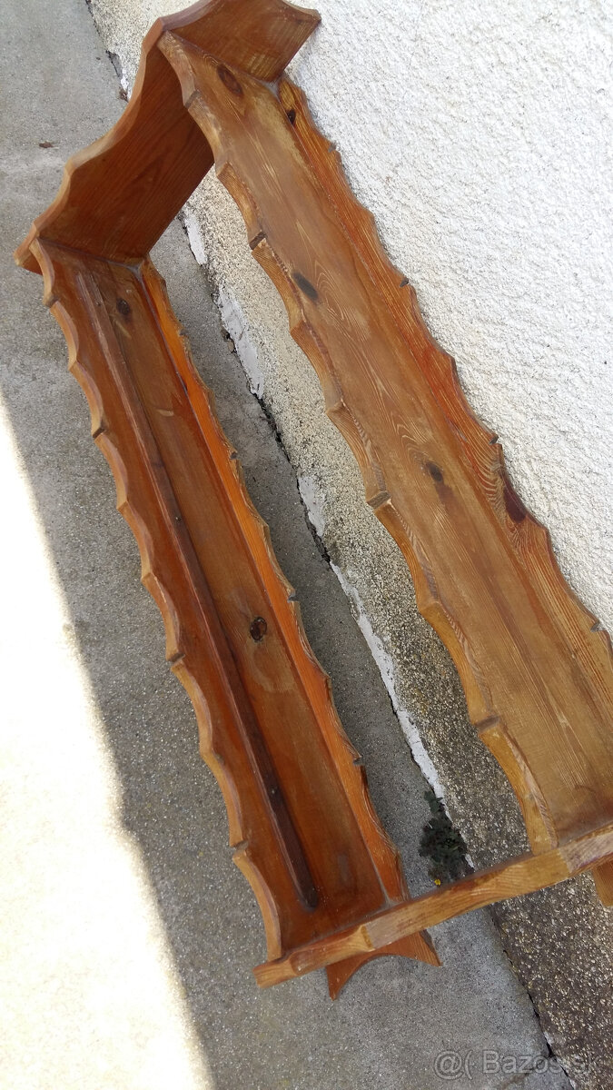 Drevené retro police - 3