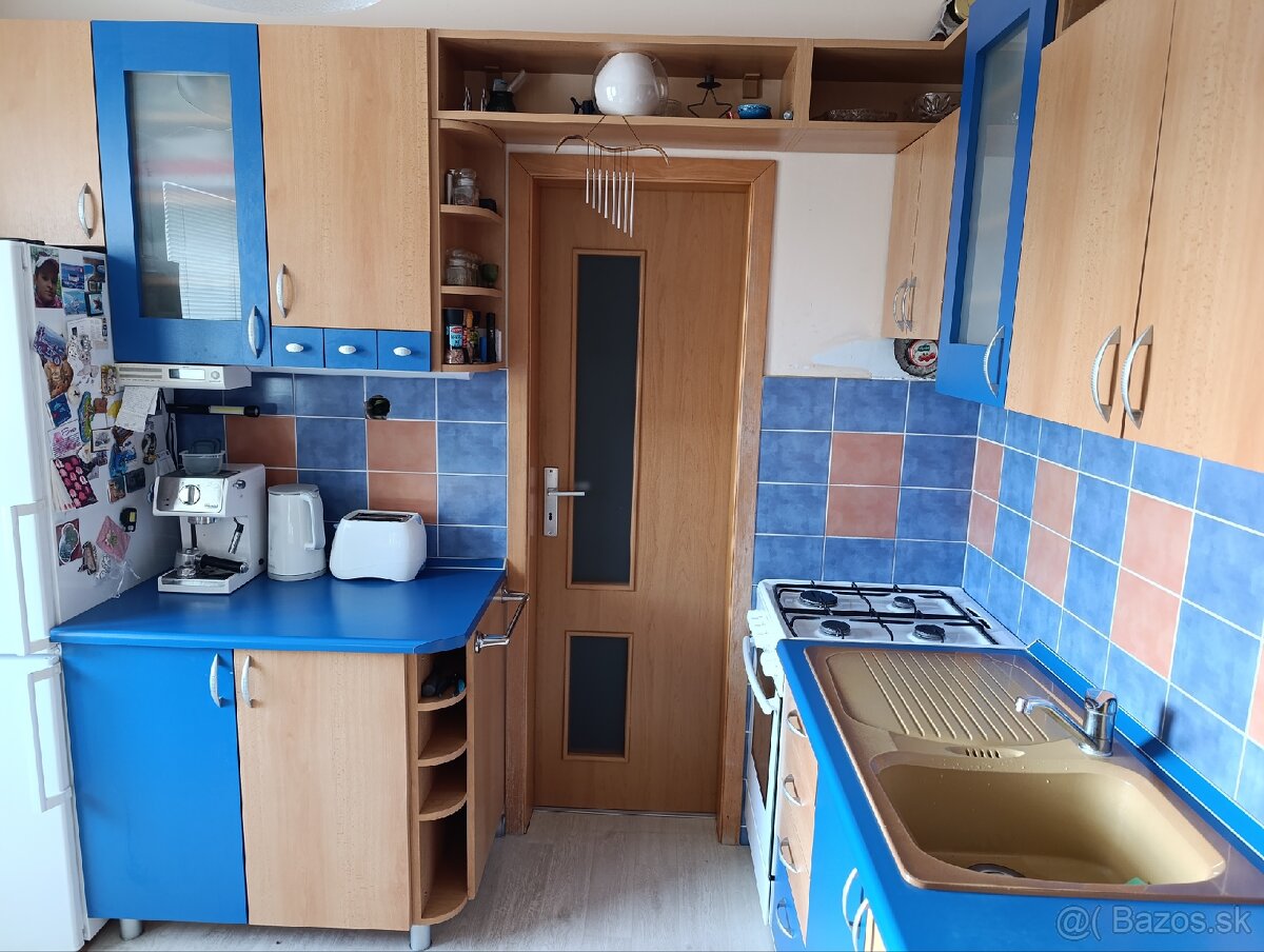 Kuchynská linka so sporákom - 3