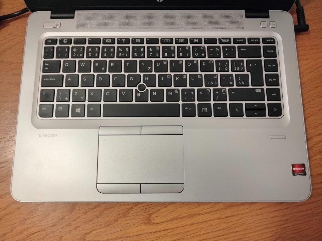 predám notebook HP ELITEBOOK 745 G4 ,WINDOWS 10,bez baterky. - 3