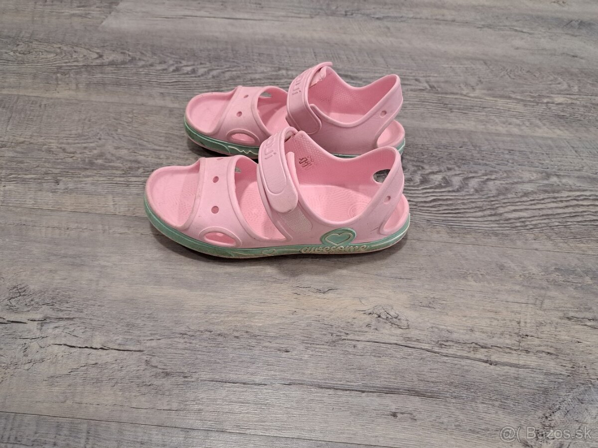 Sandálky pre dievča na leto. - 3