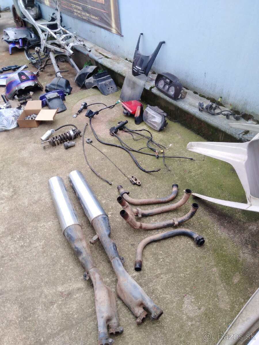 Suzuki gsxf 1100 - 3