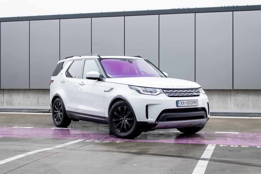 Land Rover Discovery 3.0l Td6 FIRST EDITION AUTO 4WD - 3