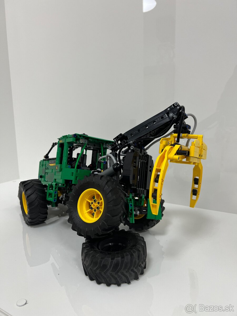 Lego technic 42157 - 3