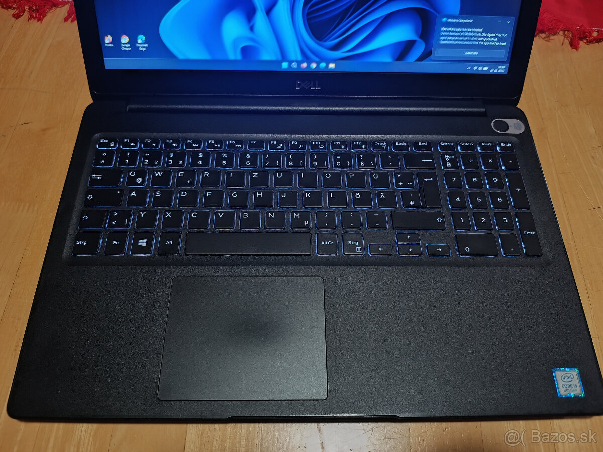 DELL Latitude 3500 - 15.6" / i5 / SSD / nová batéria - 3