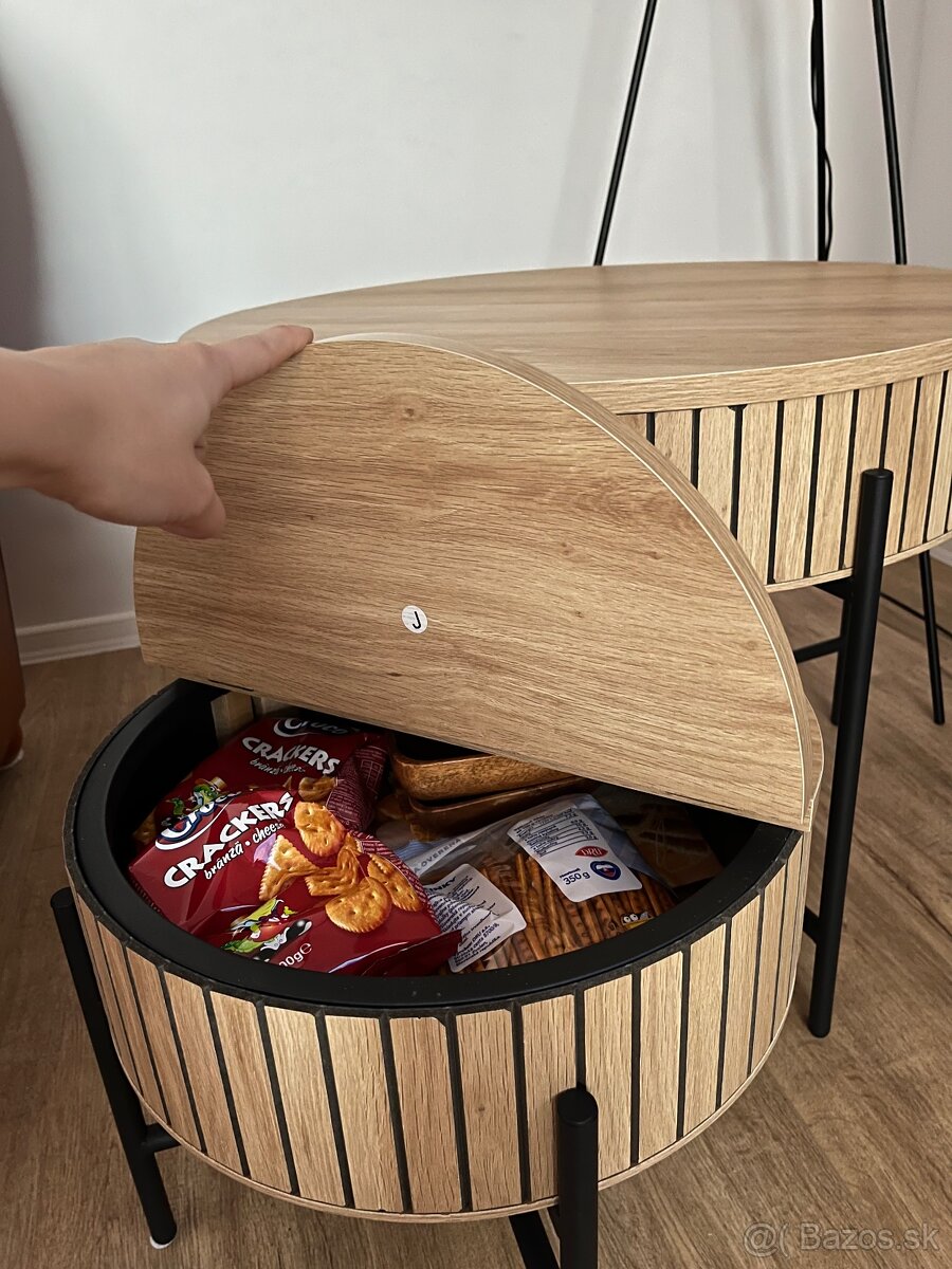 Konferencný stolik - 3