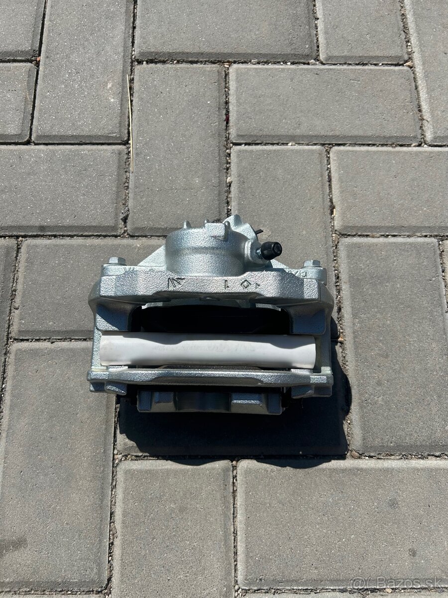 ORIGINÁL PSA predný brzdový strmeň - 3