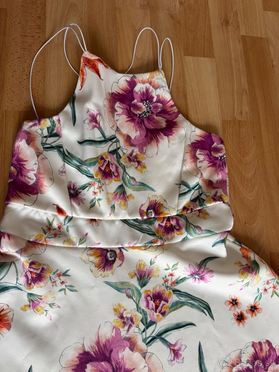 Kvietočkavé šaty - 3