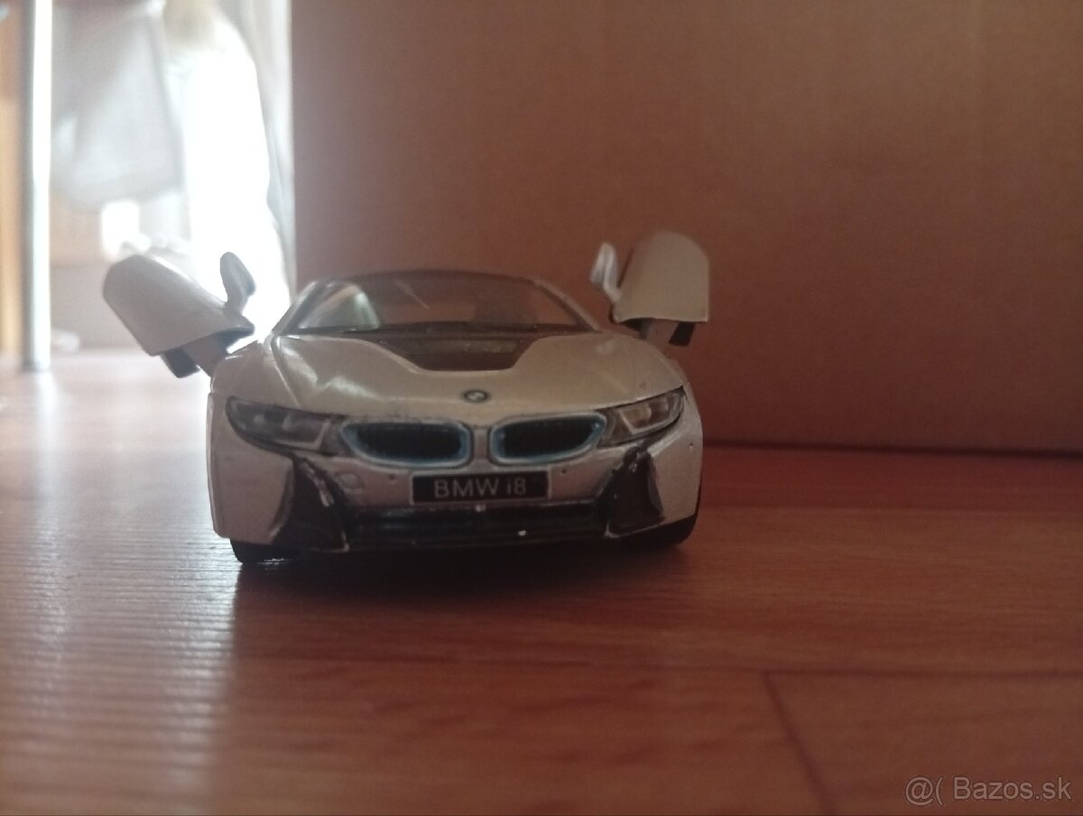 Model BMW i8 - 3