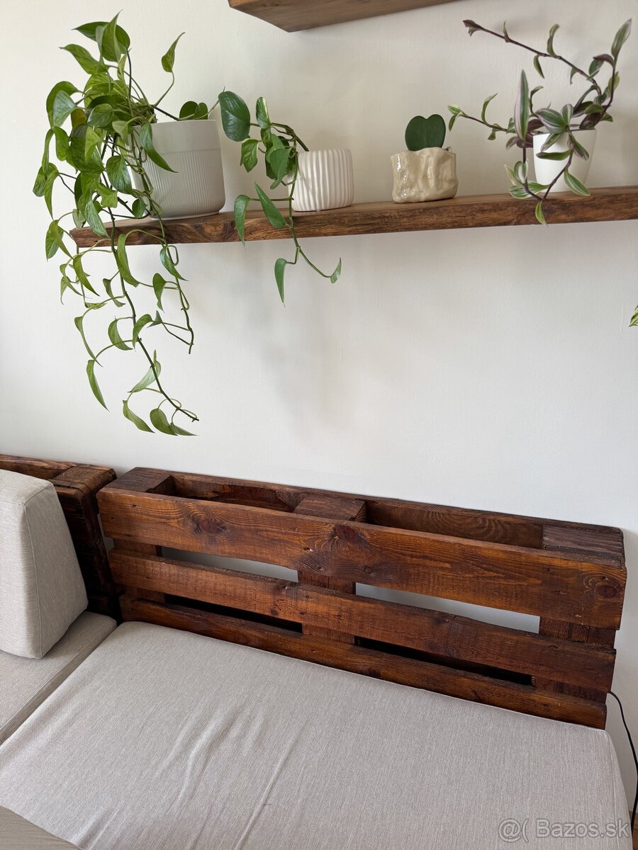 Paletové sedenie s poduškami/sedákmi - 3