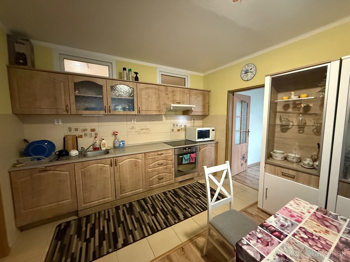 Prenájom 3 izbový byt Topoľčany - 3