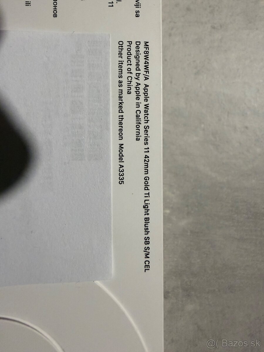 NOVÉ Apple watch 11 42mm cellular - 3