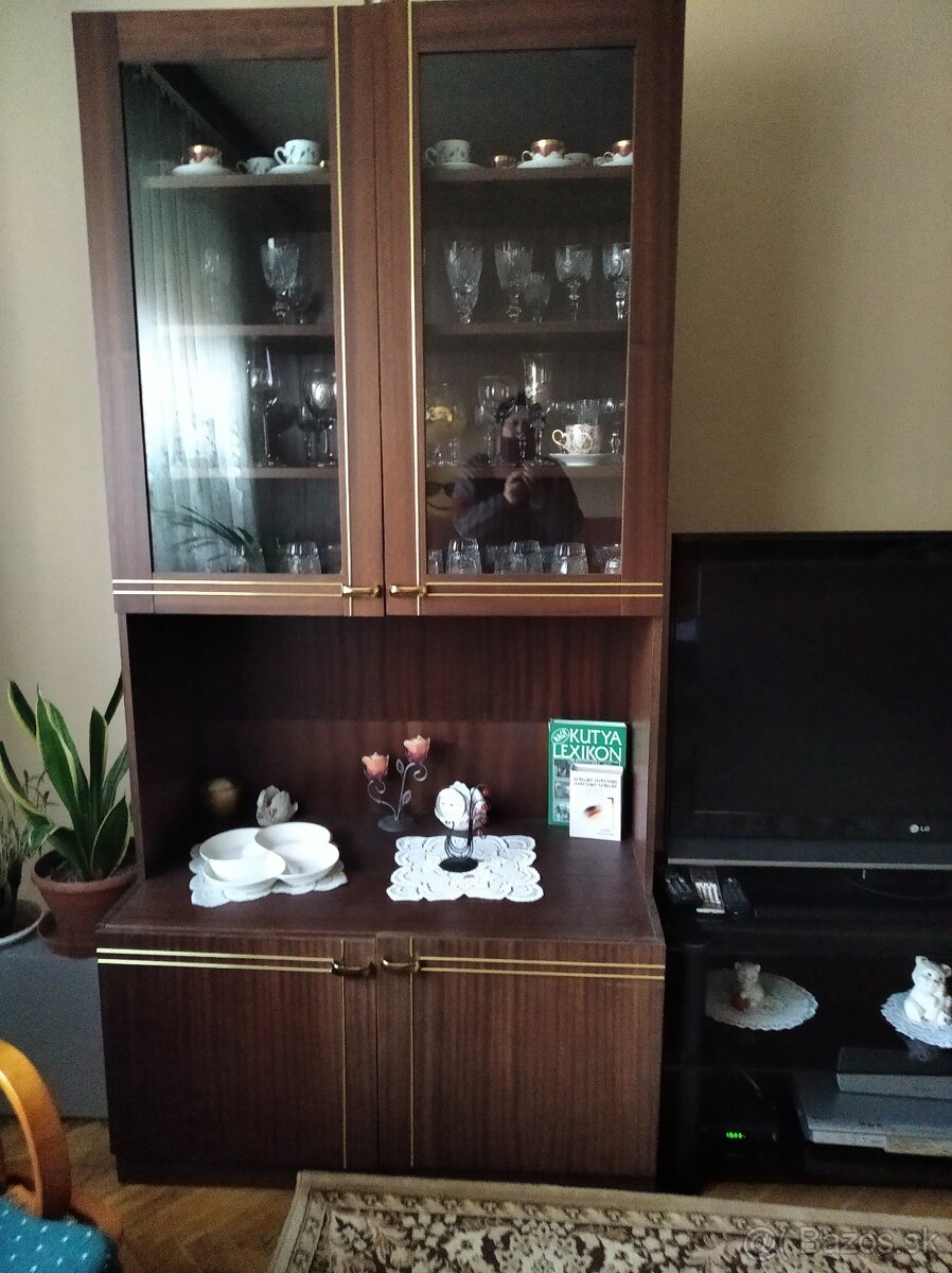 Nábytok do obývačky+tv stolík - 3