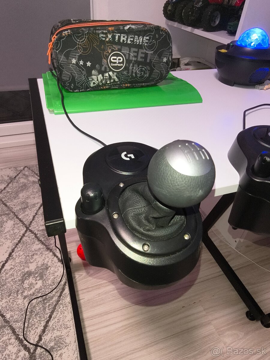 Riadiaca páka logitech - 3