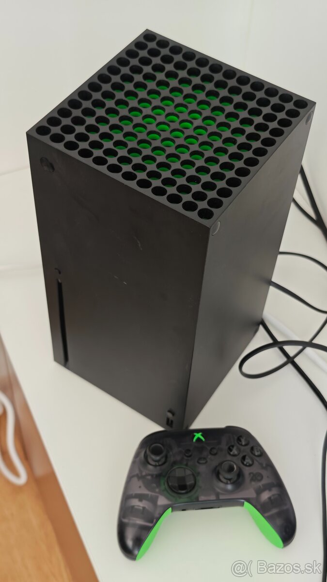 predám Xbox Series X - 3