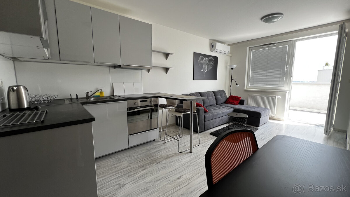 PRENÁJOM Garsónky v Rači | Zariadená s balkónom – foto 3