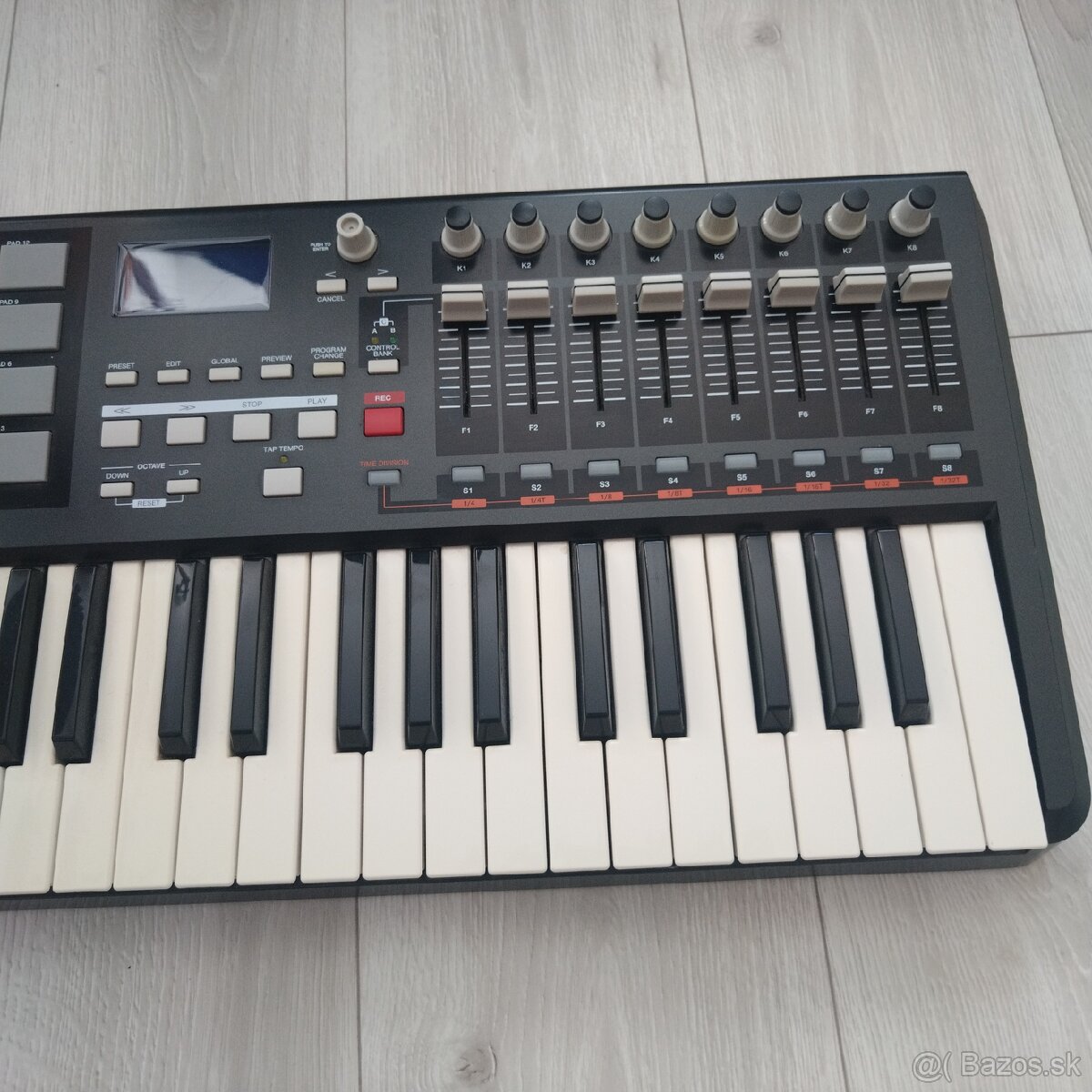 Akai Mpk 49 - 3