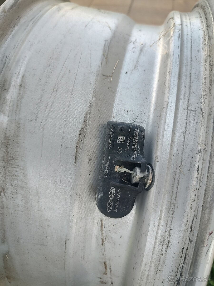 Alu disky KIA 5x114,3 17x7J ET56 - 3