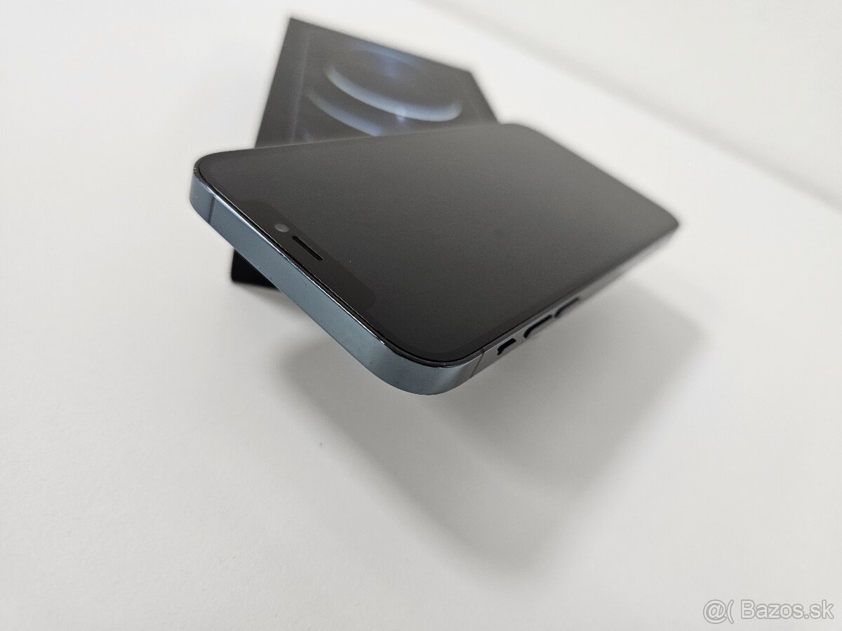 Apple iPhone 12 Pro Blue - 3