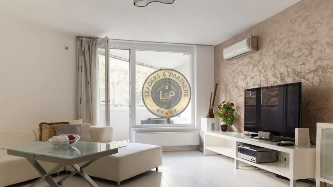 Veľký 3- izbový byt v centre - 3