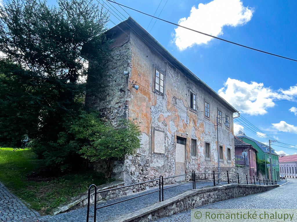 Historický meštiansky dom v centre Kremnice – investičná p - 3