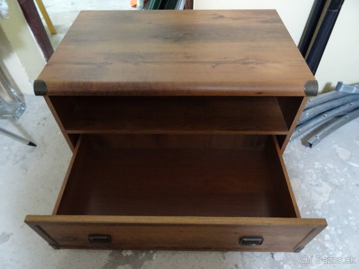 TV stolík - 3