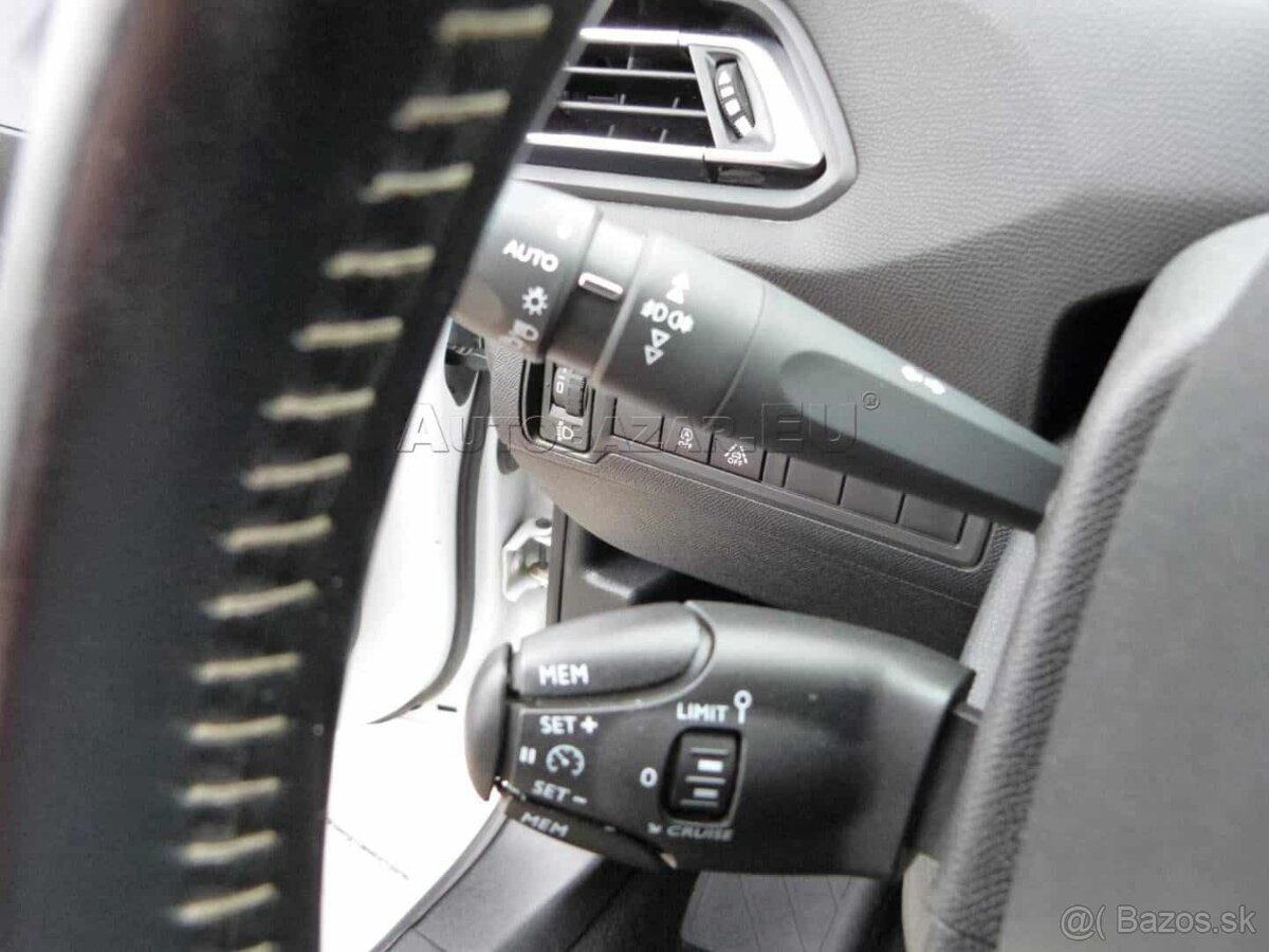 Predám Peugeot 1.5 blue hdi - 3