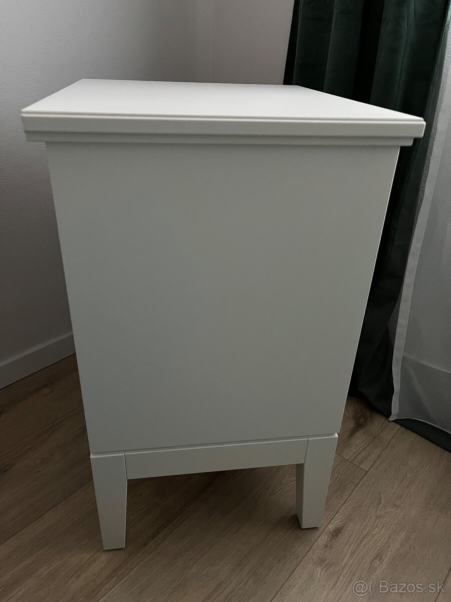 Nocny stolik - 3