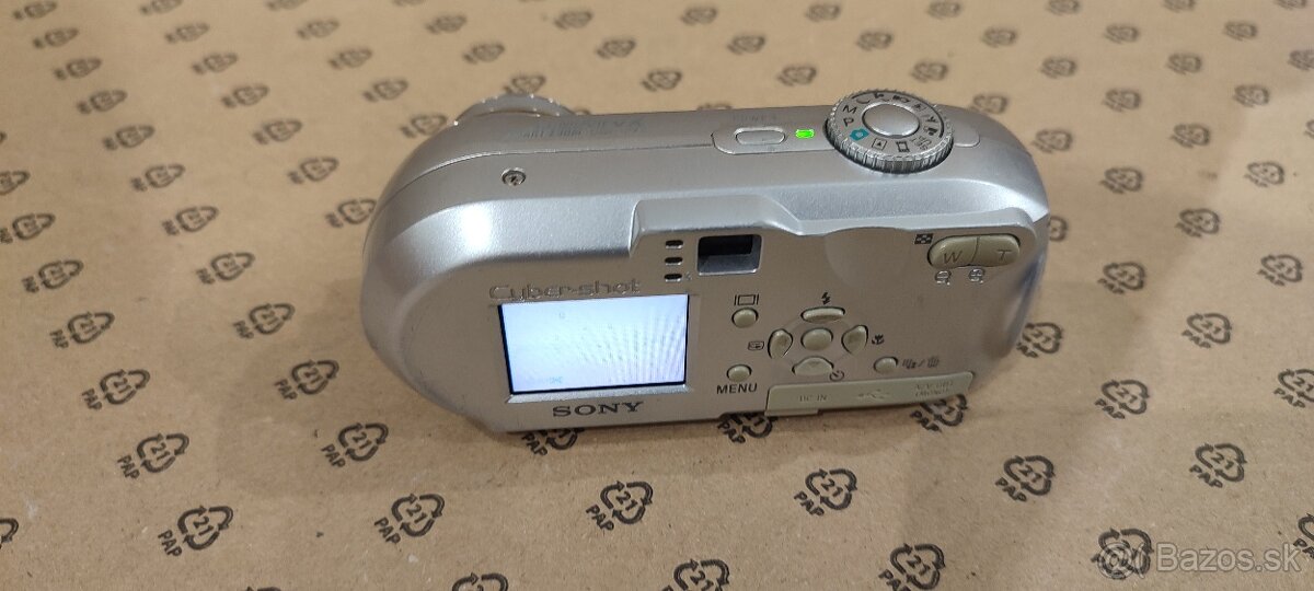 Sony Cyber-shot DSC-P73 - 3