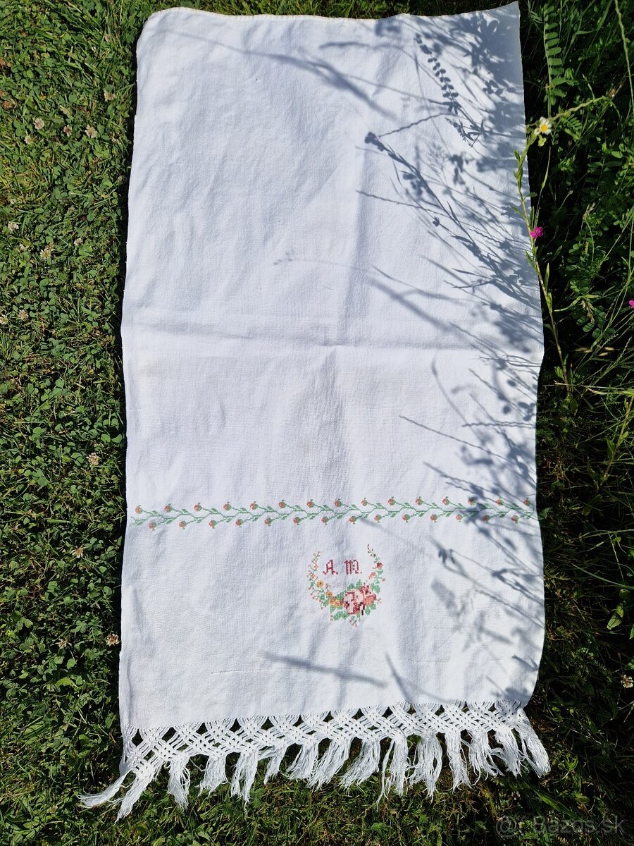 Retro vysivane uteraky - 3