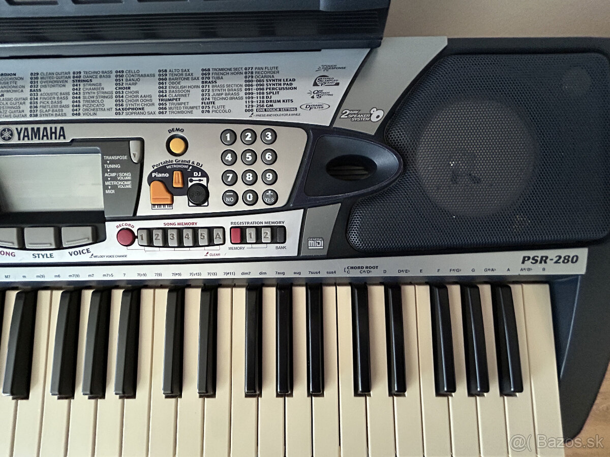 Klávesy Yamaha PSR-280 - 3