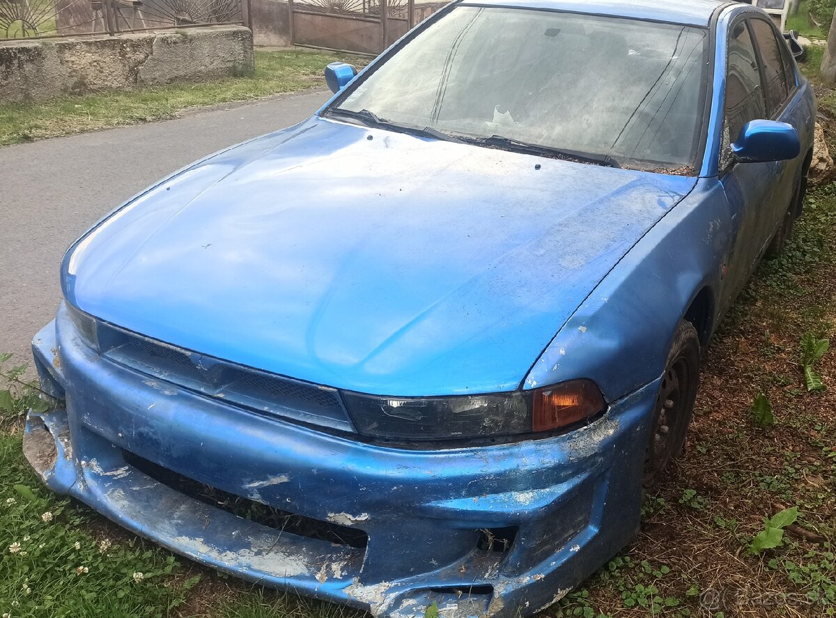 Mitsubishi Galant - 3