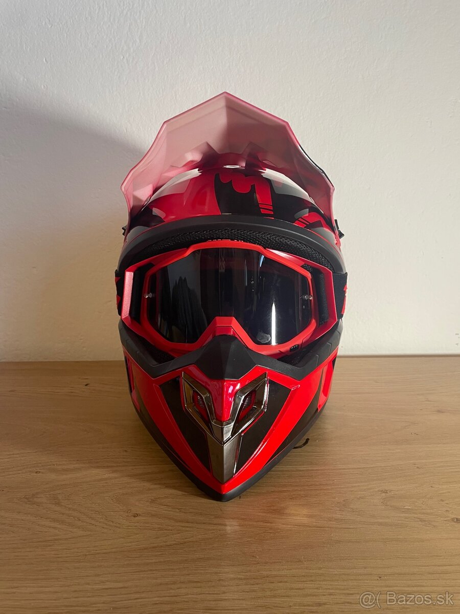 .Motocross prilba. - 3