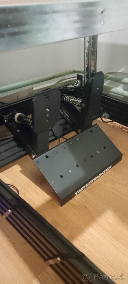 Thrustmaster t598 Simulátor rám+ volant - 3