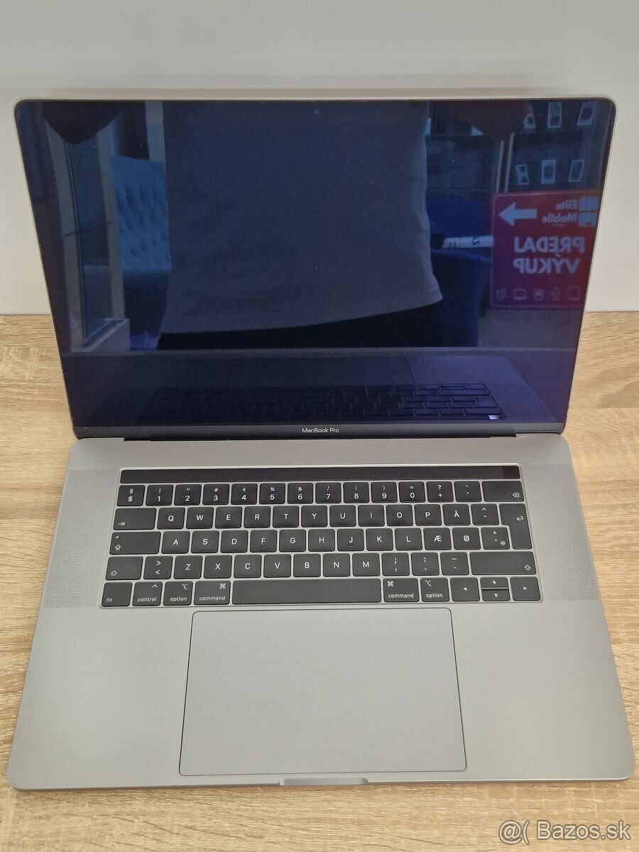 MacBook Pro 15" 2018 | 32 GB | 2 TB SSD | ZÁRUKA - TOP - 3