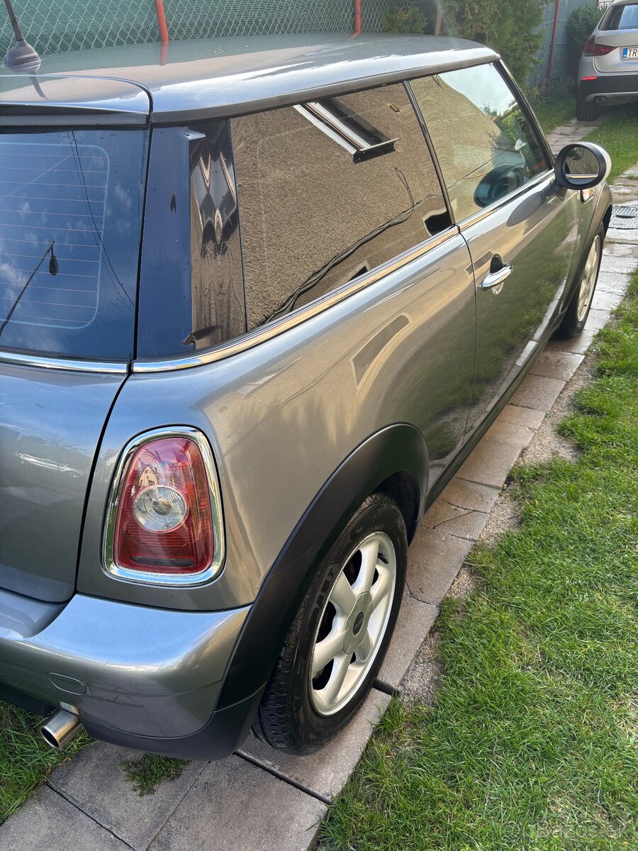 Predám MINI Cooper ONE R56 - 3